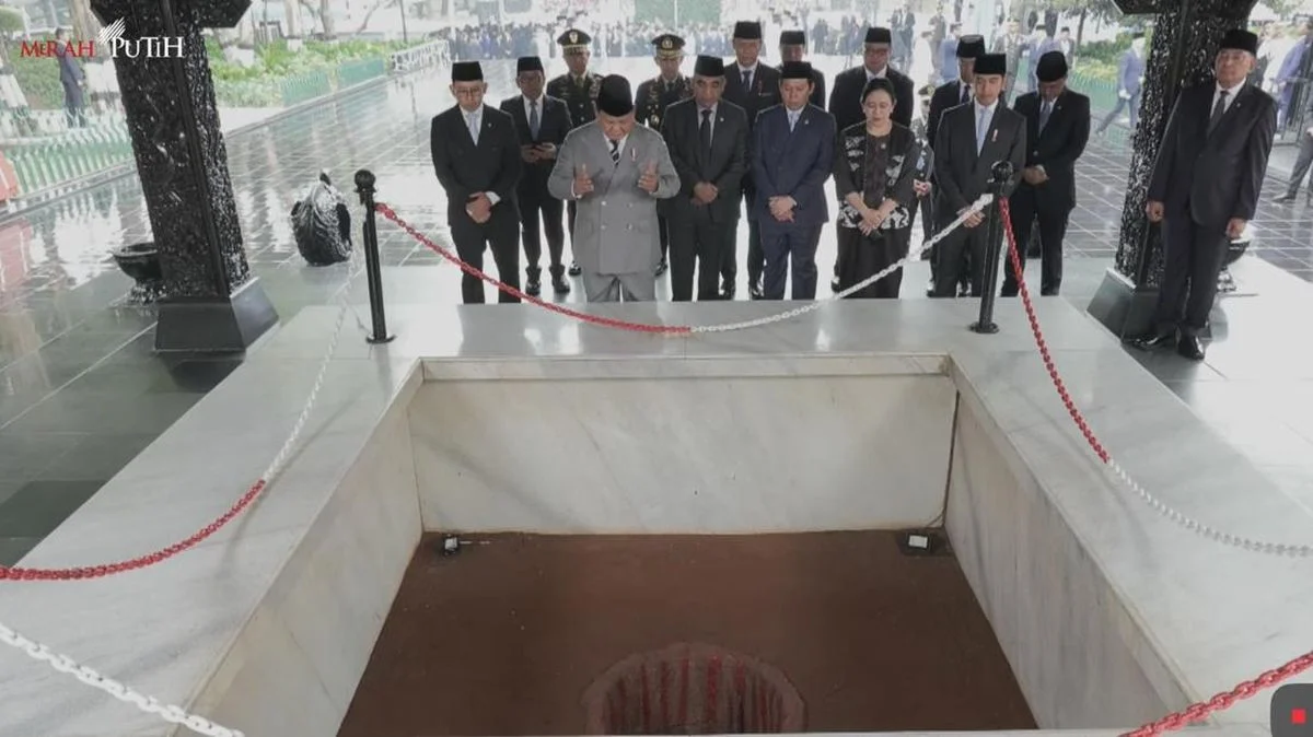 Momen Khusyuk Presiden Prabowo, Gibran, dan Puan Berdoa di Sumur Maut Lubang